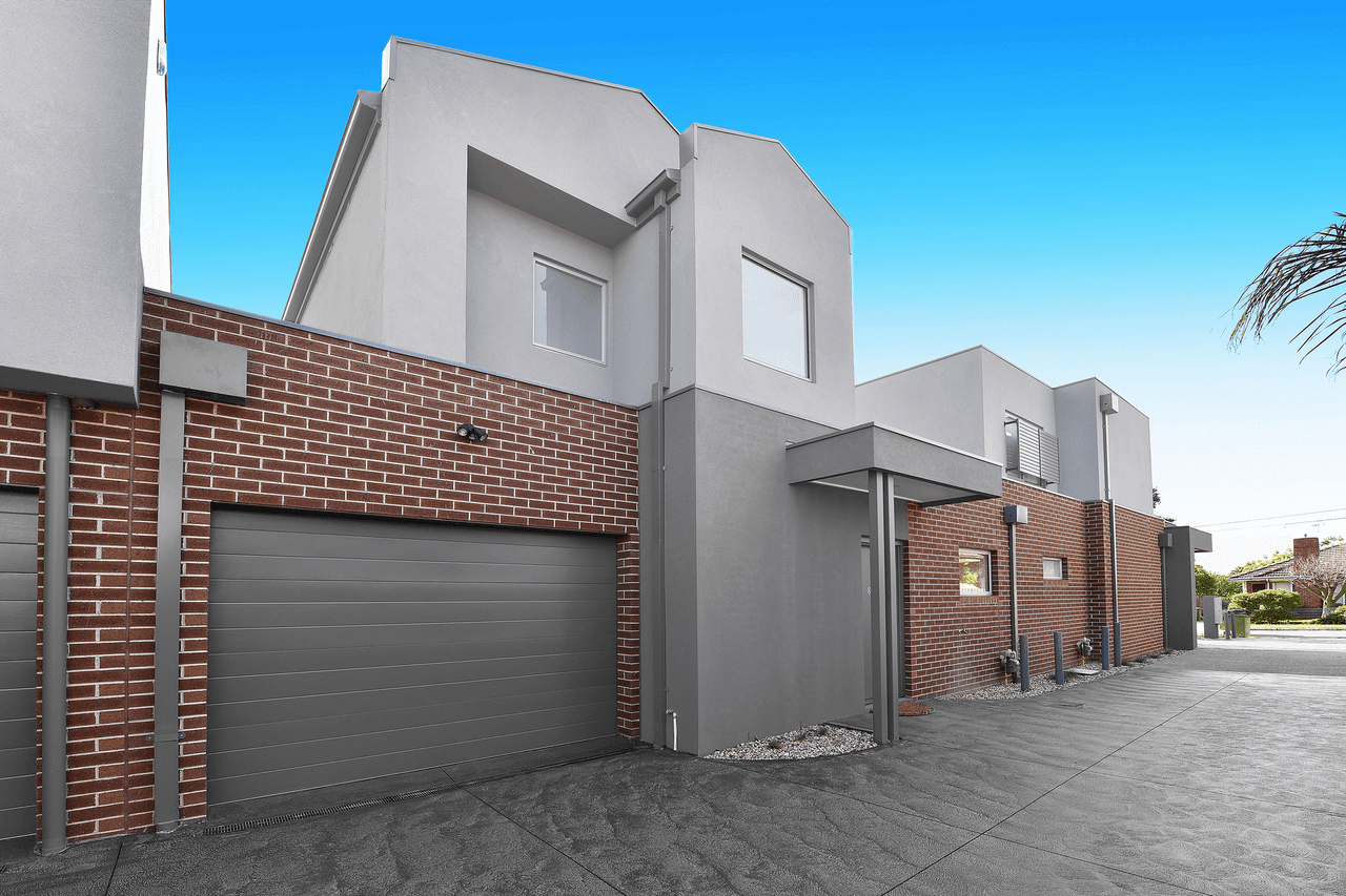 2/3 Keilor Avenue, Reservoir, VIC 3073