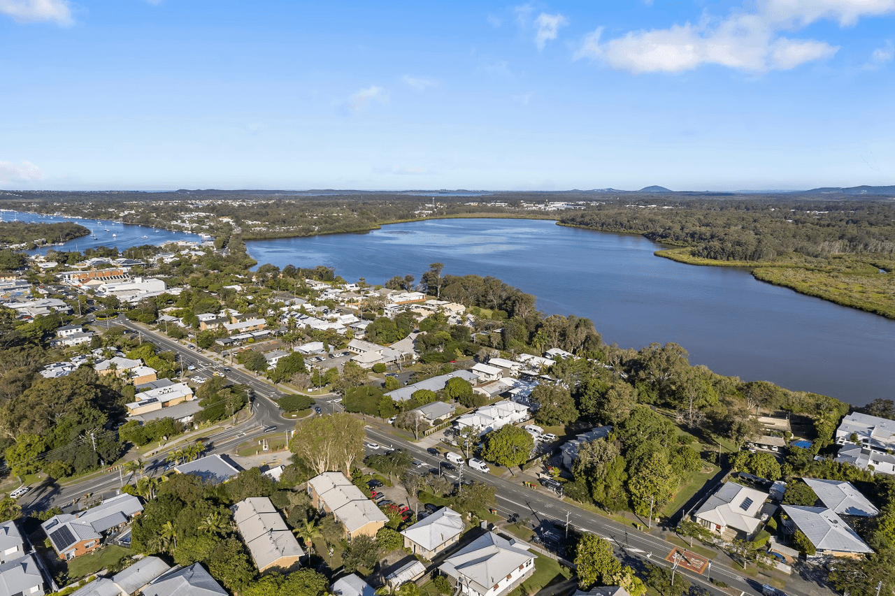 54 Poinciana Avenue, TEWANTIN, QLD 4565