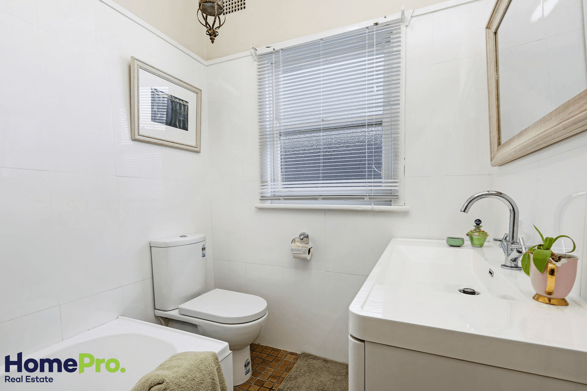 36 Bond St, Bellambi, NSW 2518