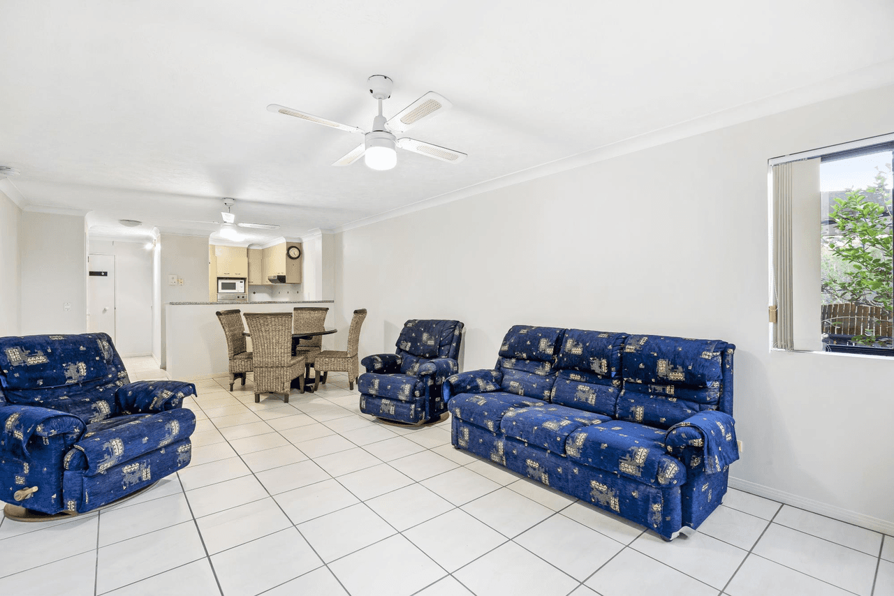 2/25-27 Commerce Drive, ROBINA, QLD 4226