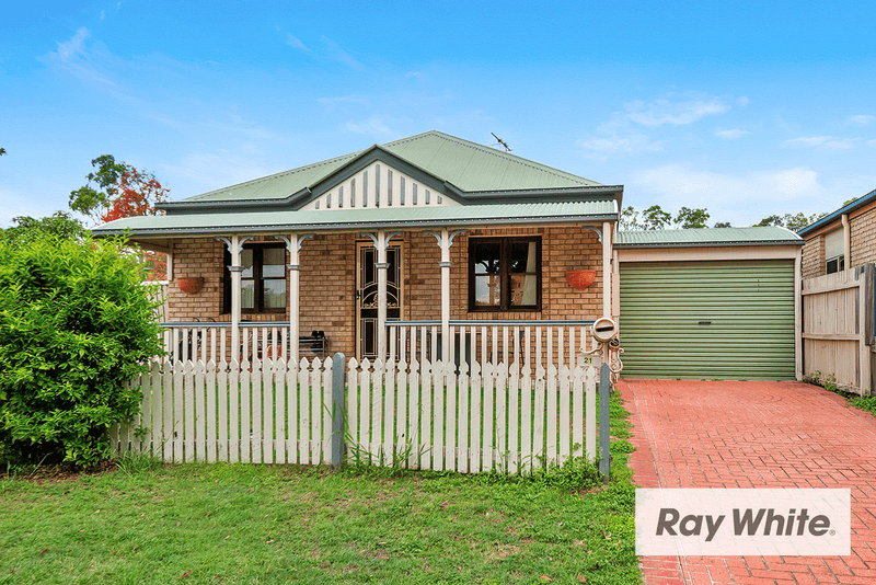 21 Hyde Place, FOREST LAKE, QLD 4078