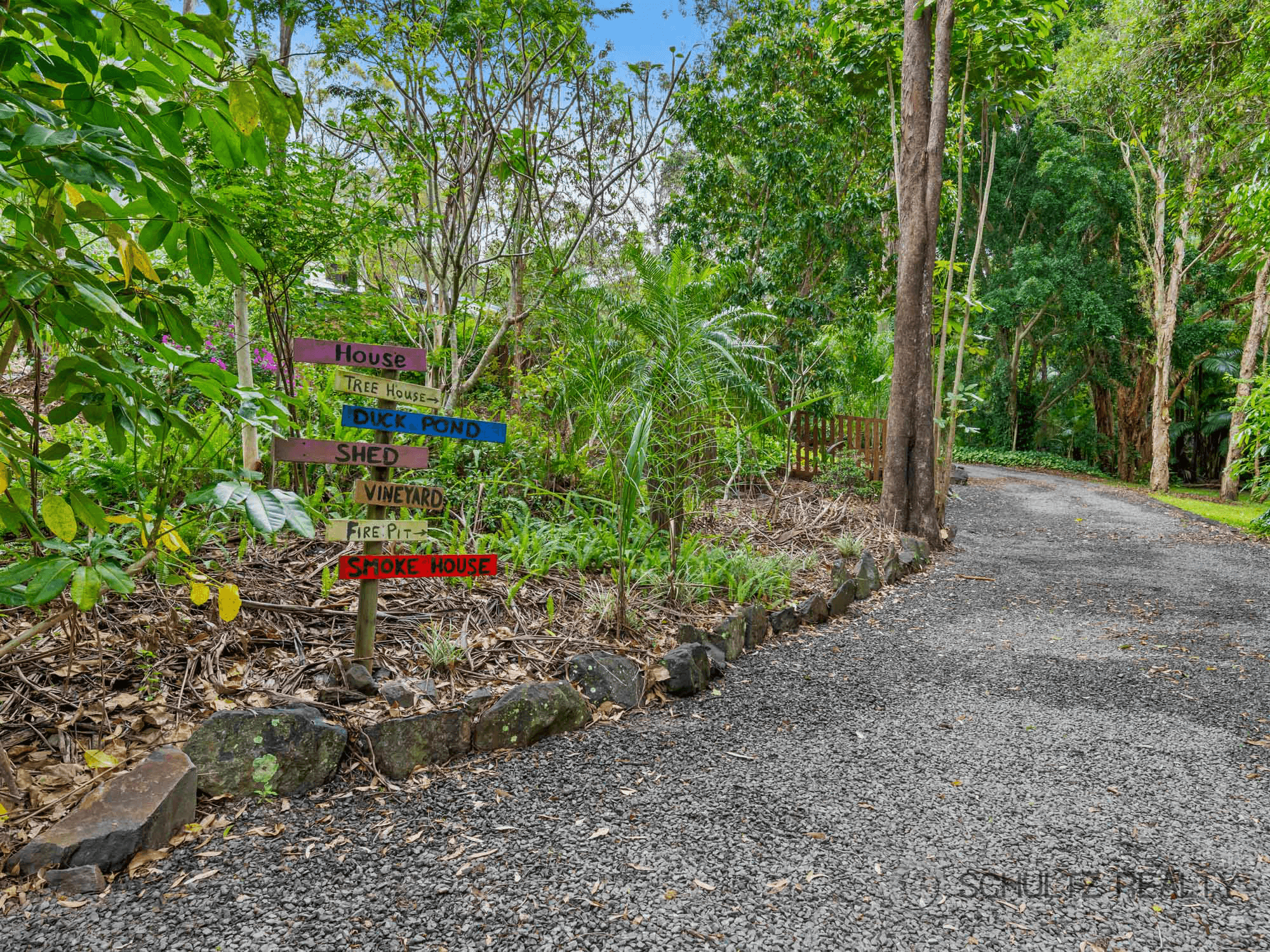 4 Kim Anne Court, BAHRS SCRUB, QLD 4207