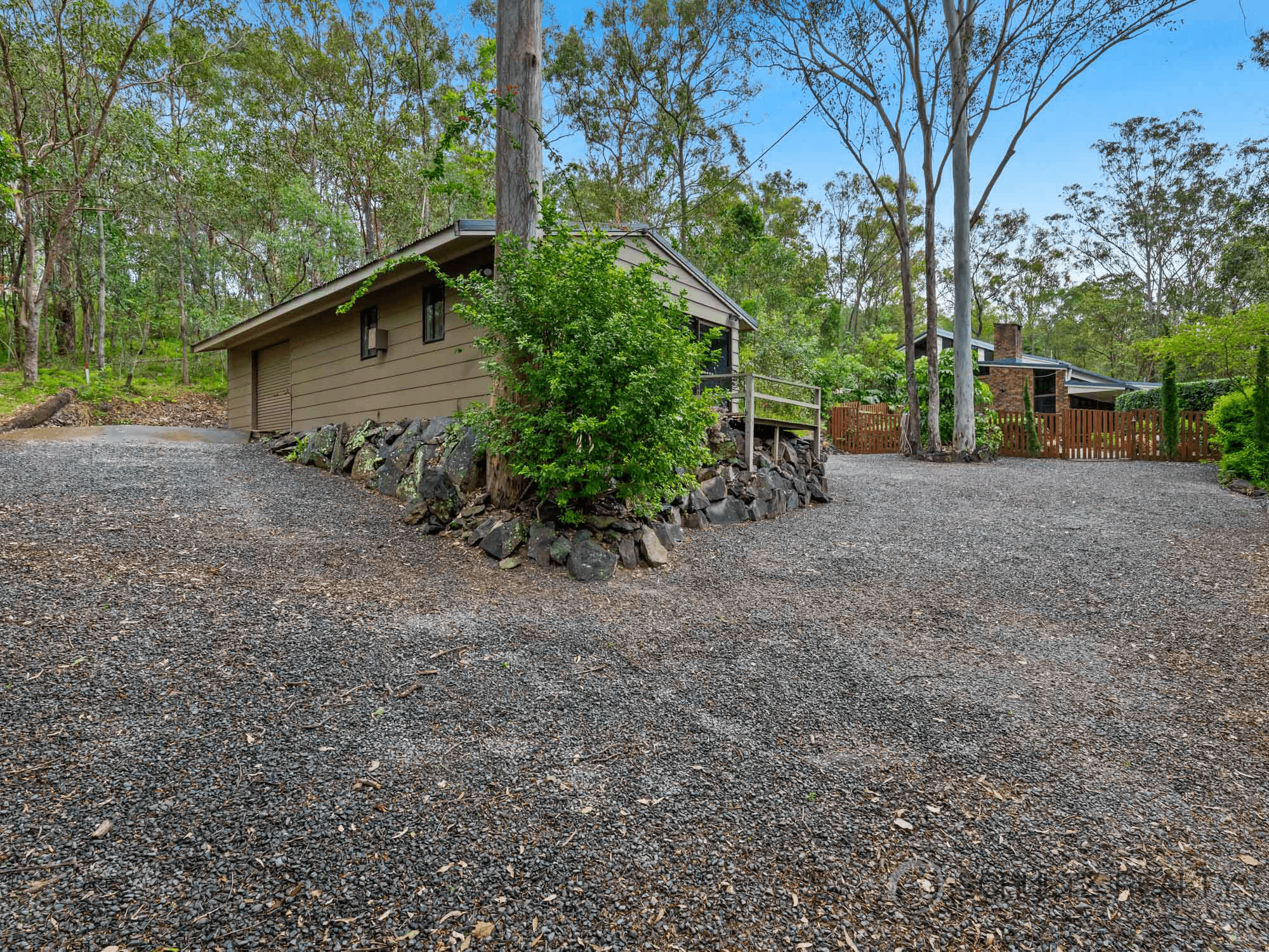 4 Kim Anne Court, BAHRS SCRUB, QLD 4207