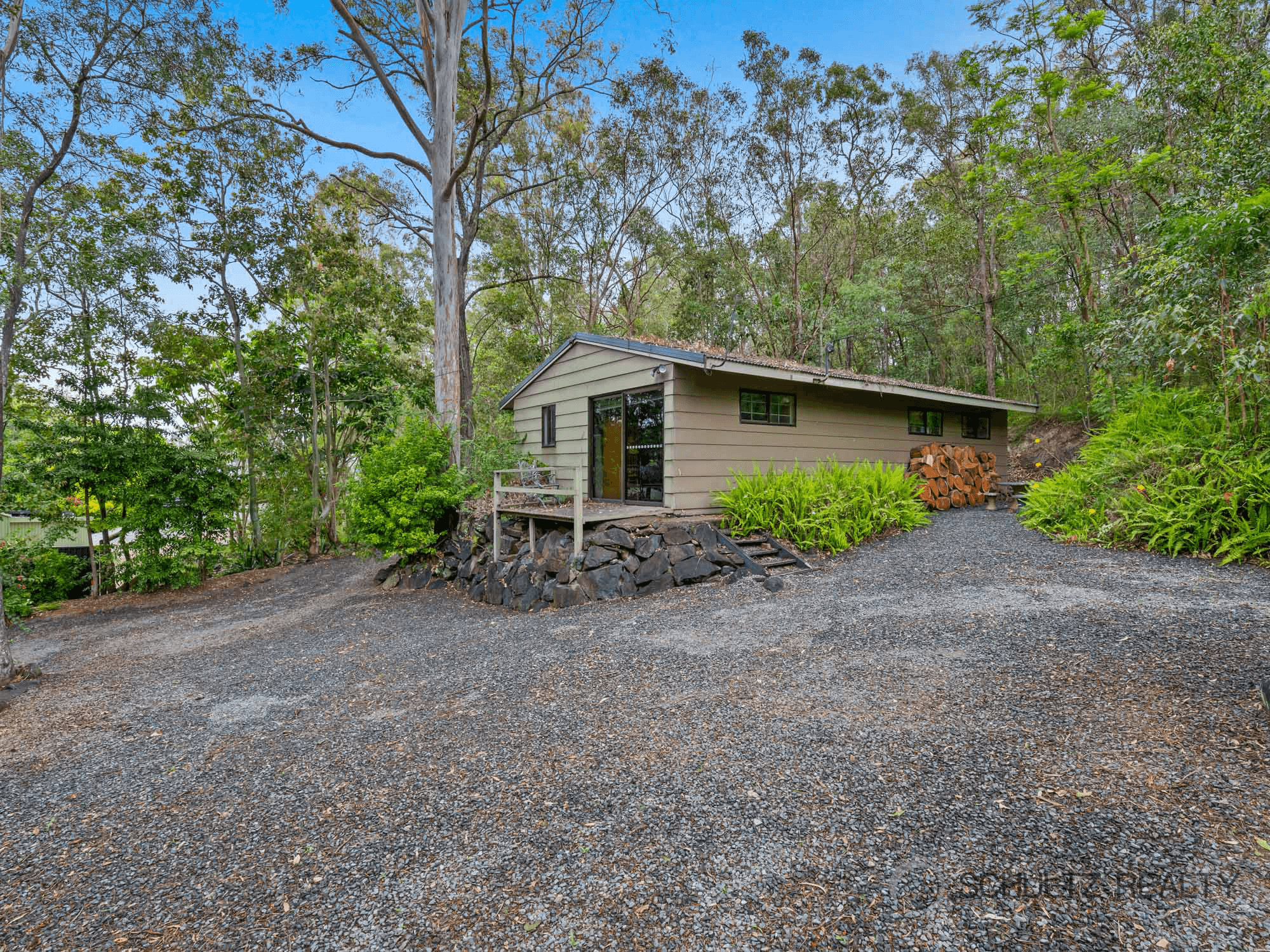 4 Kim Anne Court, BAHRS SCRUB, QLD 4207