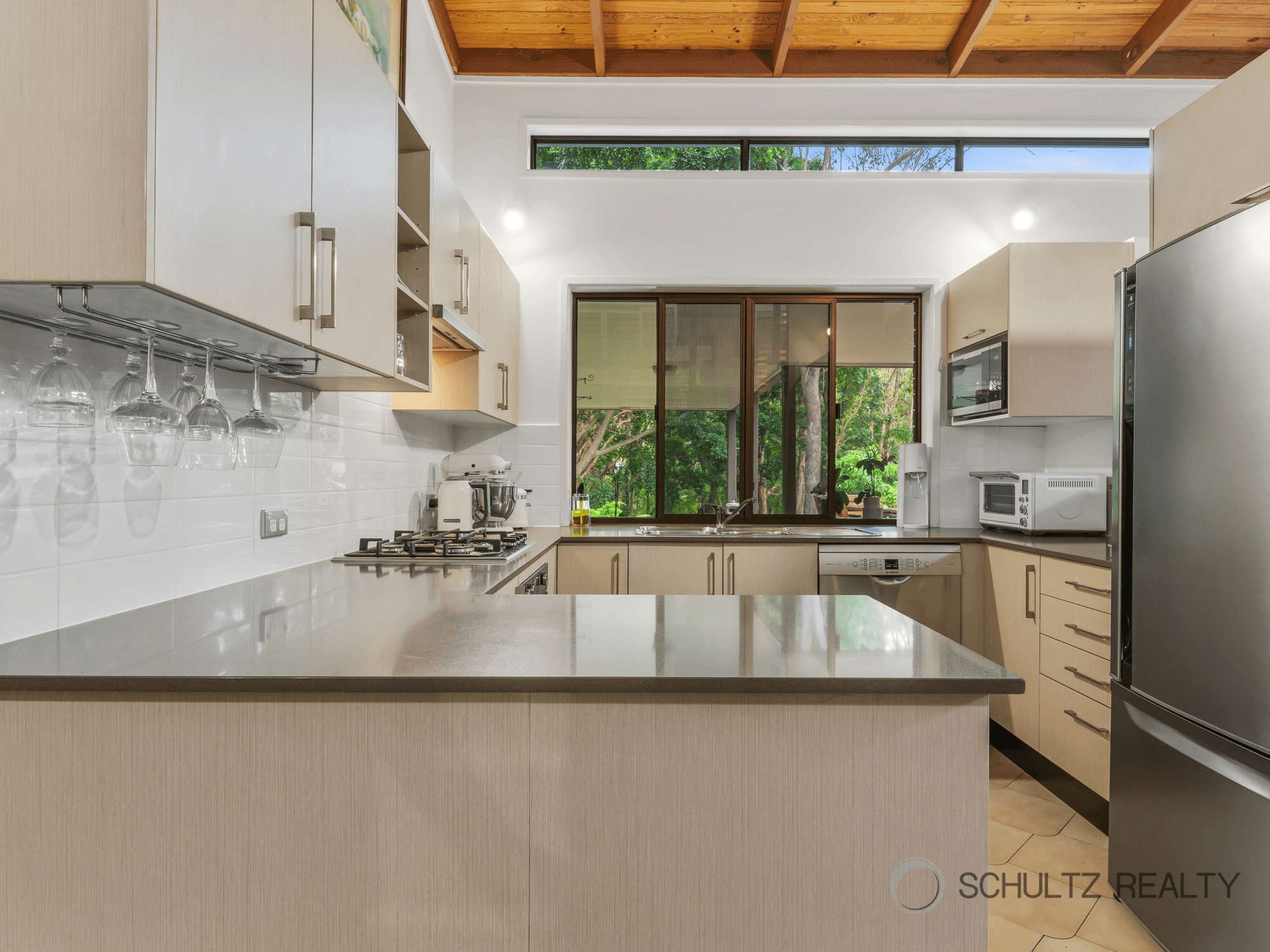 4 Kim Anne Court, BAHRS SCRUB, QLD 4207