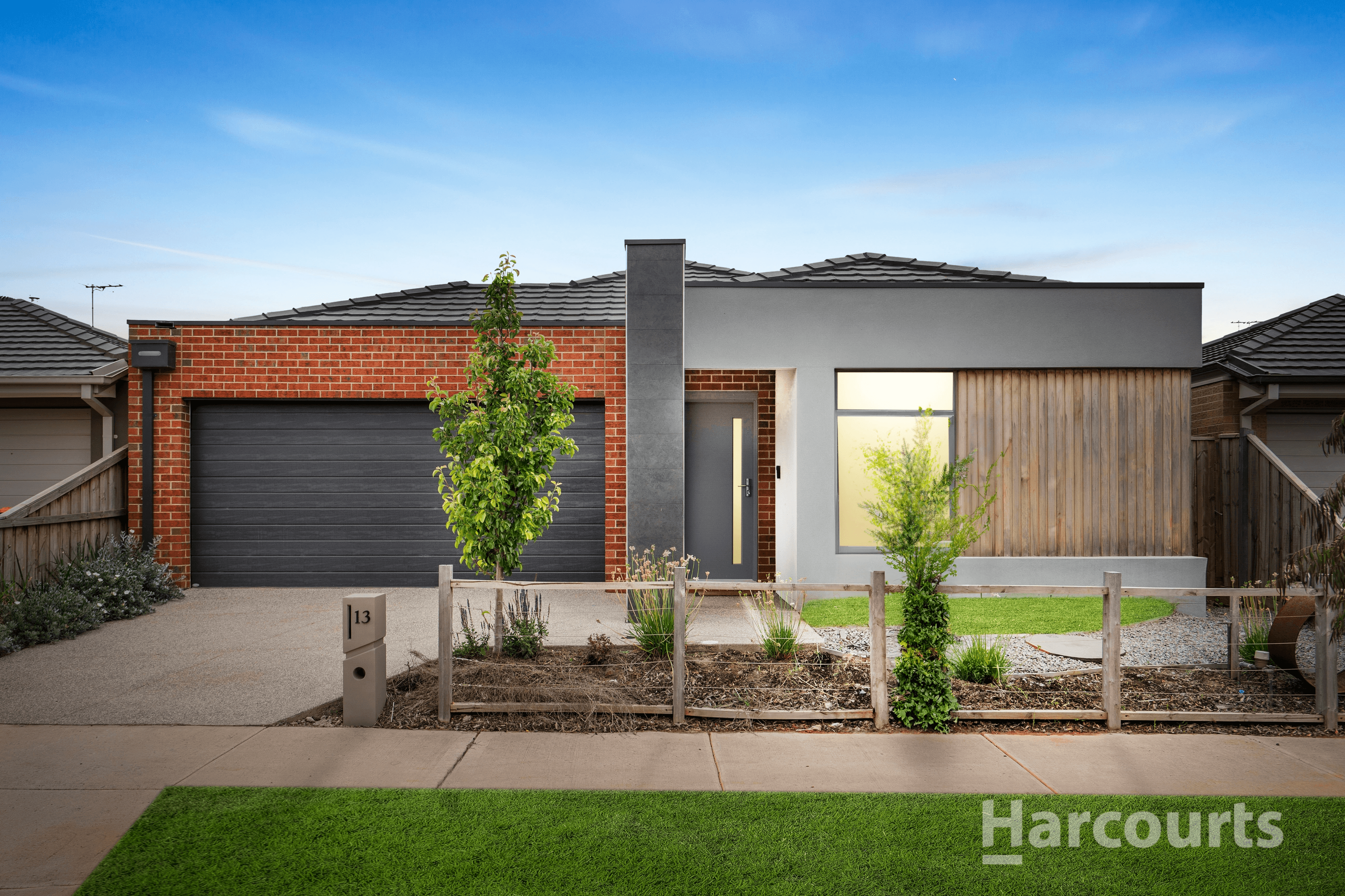 13 Laurel Avenue, Rockbank, Vic 3335