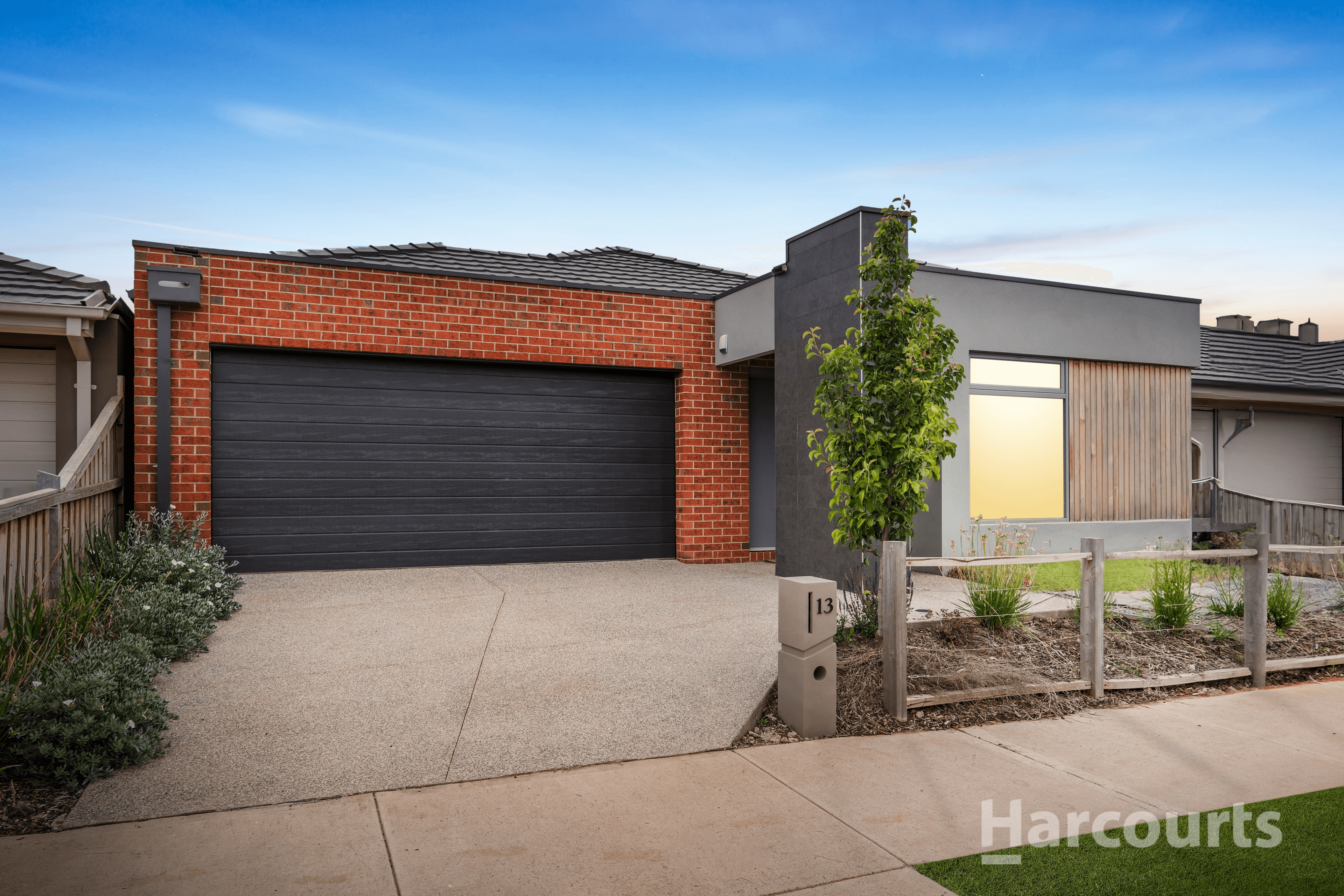 13 Laurel Avenue, Rockbank, Vic 3335