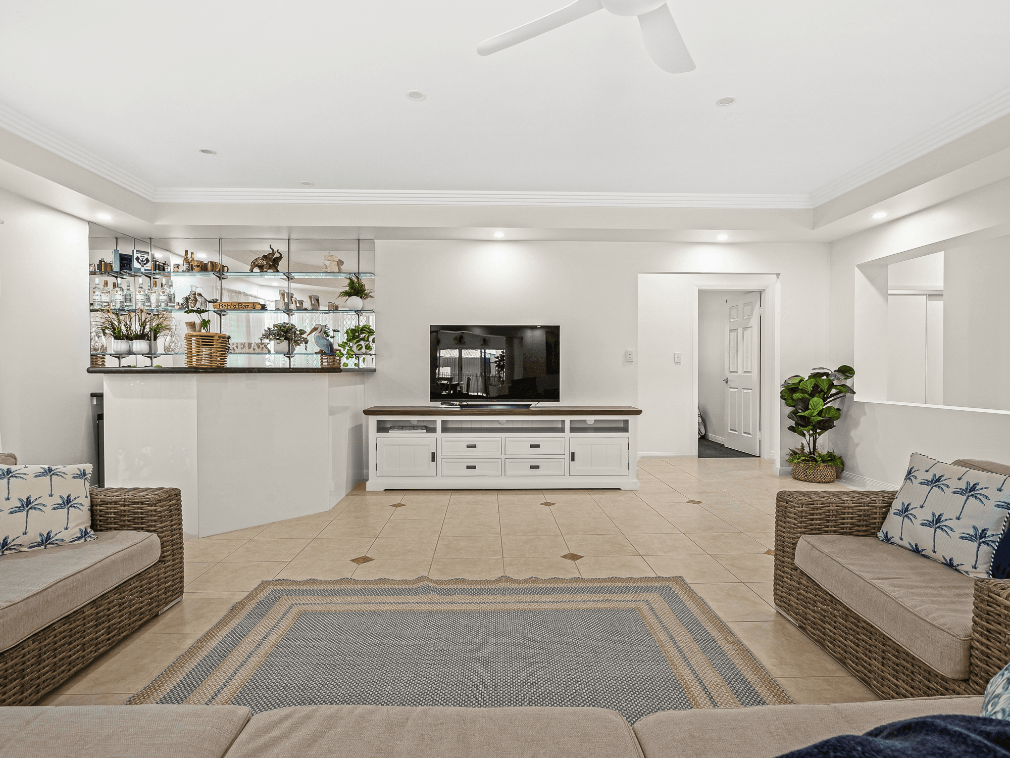 10 Genoa Place, Banksia Beach, QLD 4507