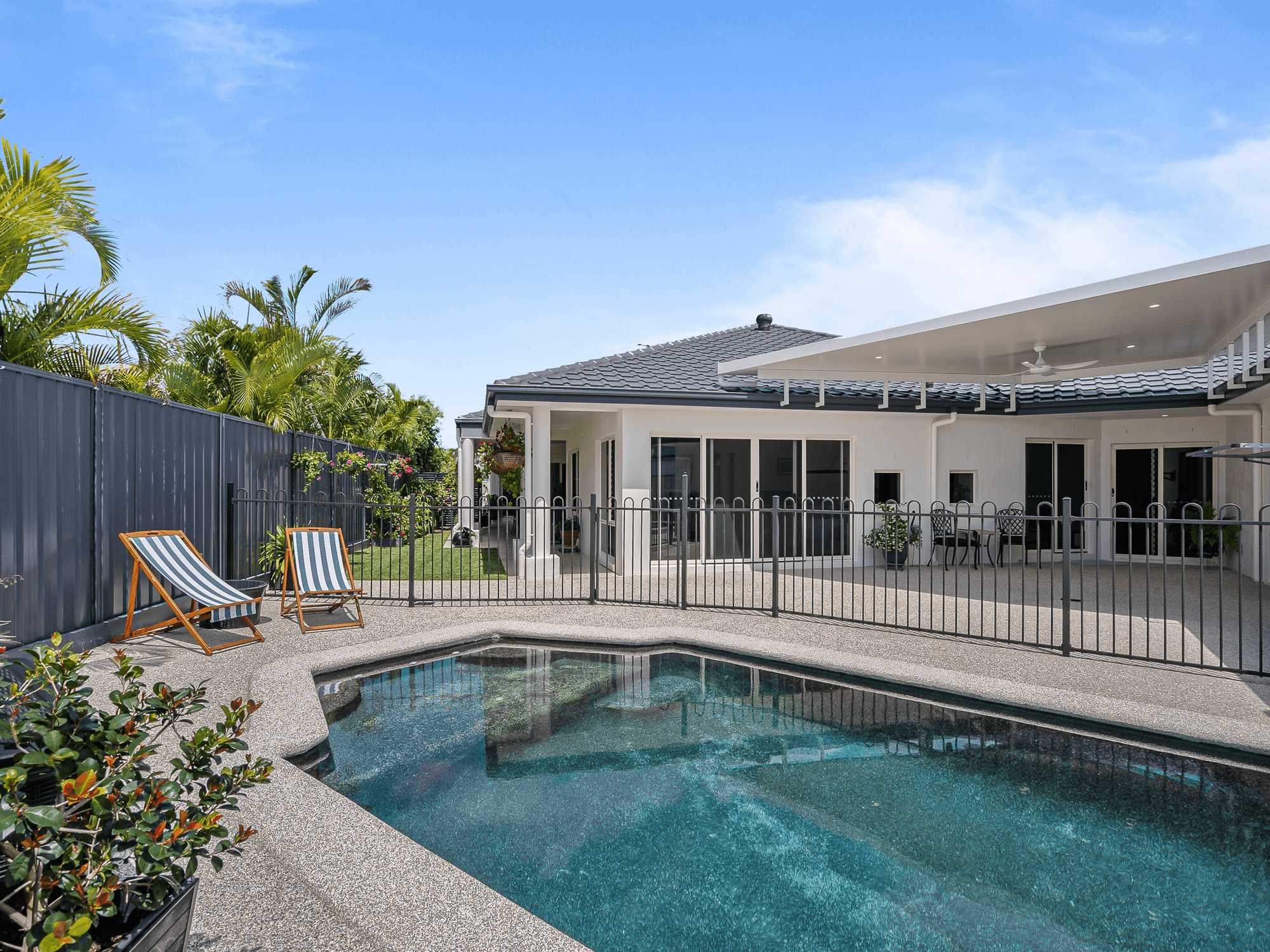 10 Genoa Place, Banksia Beach, QLD 4507