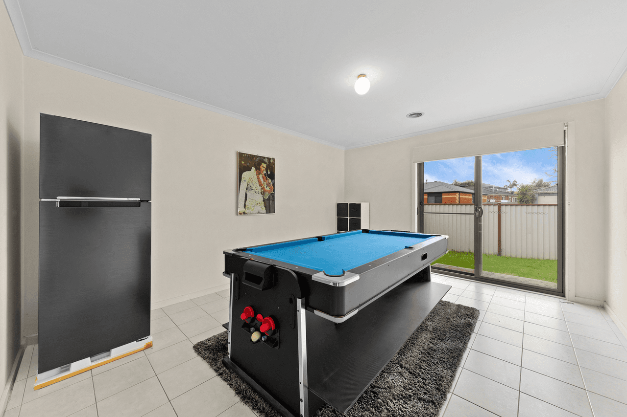 52 Grand Arch Way, Berwick, VIC 3806