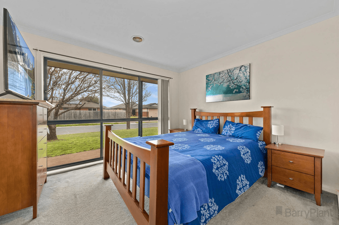 52 Grand Arch Way, Berwick, VIC 3806