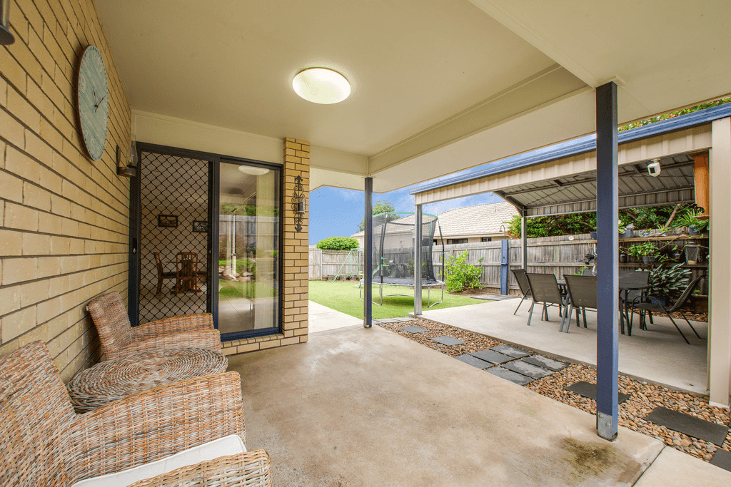 6 Rule Drive, BUNDAMBA, QLD 4304