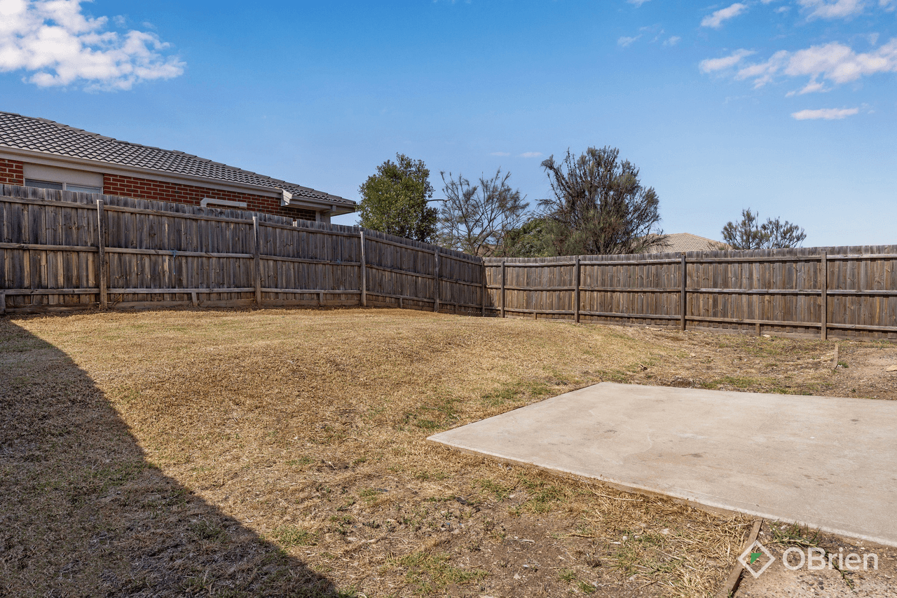 15 Clarice Crescent, Brookfield, VIC 3338