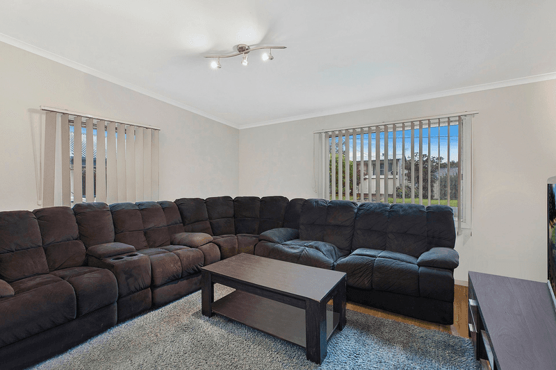 100 Oberon Road, CHITTAWAY BAY, NSW 2261