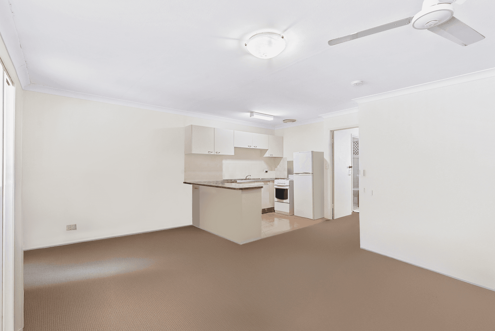 2/9 Dalpura Street, CHEVRON ISLAND, QLD 4217