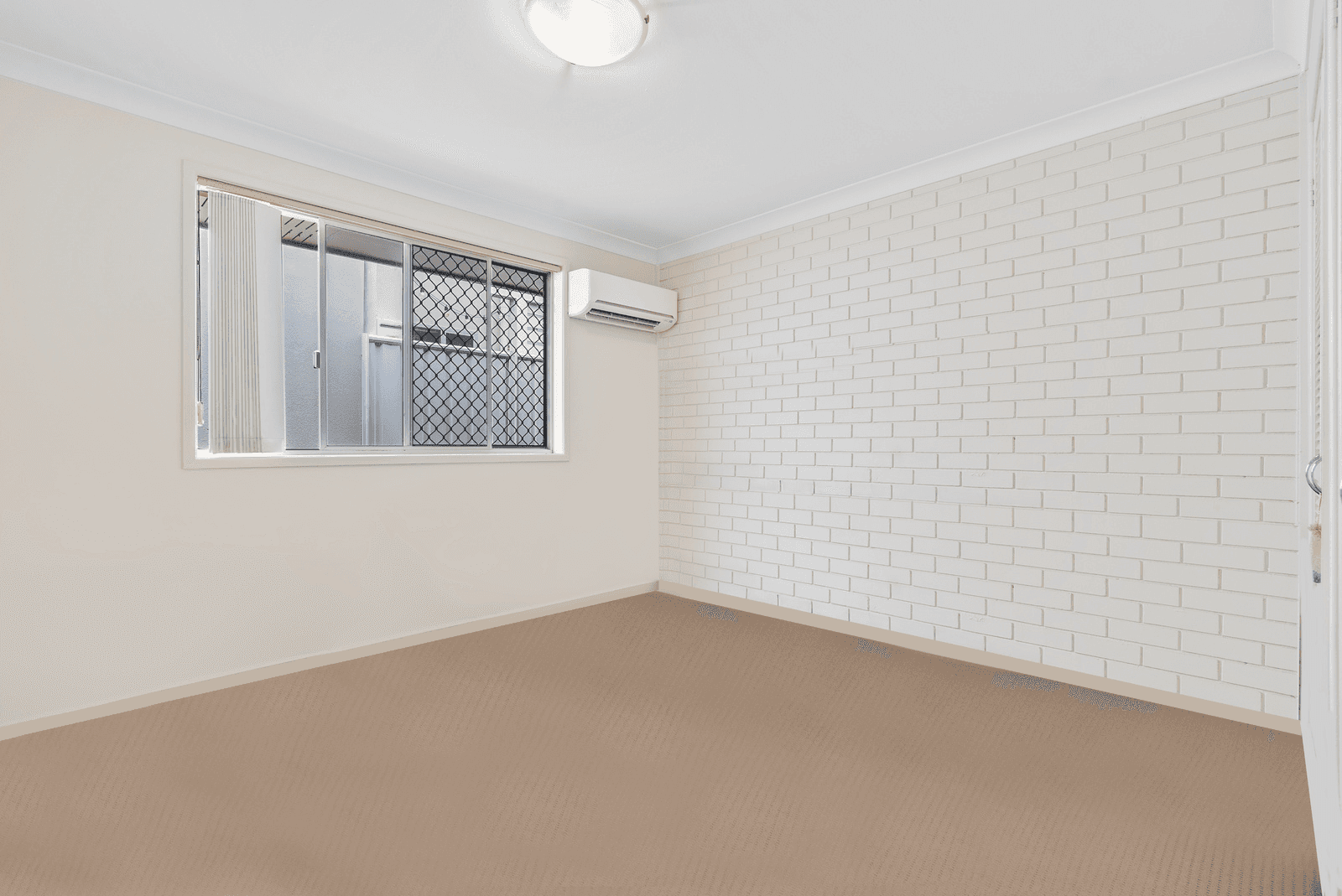 2/9 Dalpura Street, CHEVRON ISLAND, QLD 4217