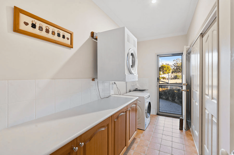 22-24 Newsky Court, DEEBING HEIGHTS, QLD 4306