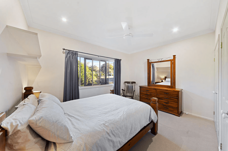 22-24 Newsky Court, DEEBING HEIGHTS, QLD 4306