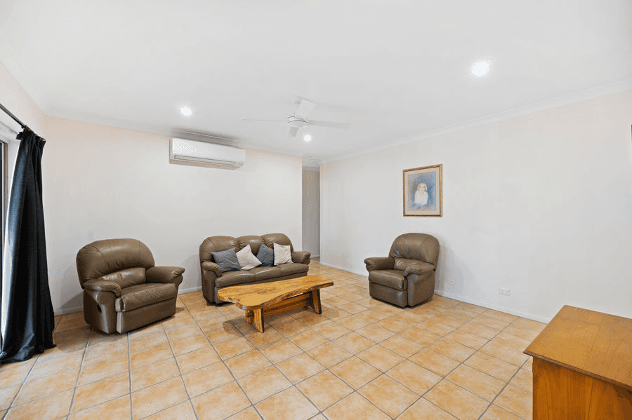 22-24 Newsky Court, DEEBING HEIGHTS, QLD 4306