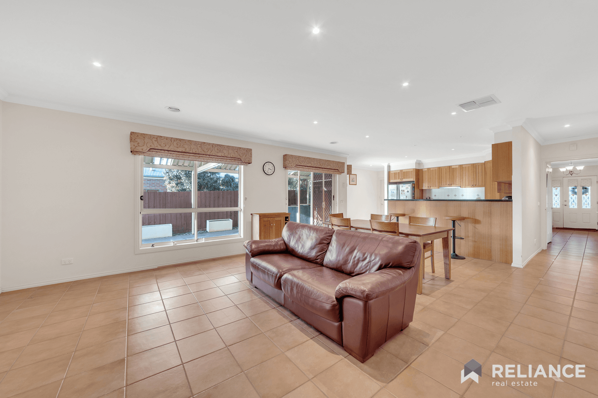 14 Claret Ash Drive, Sunbury, VIC 3429