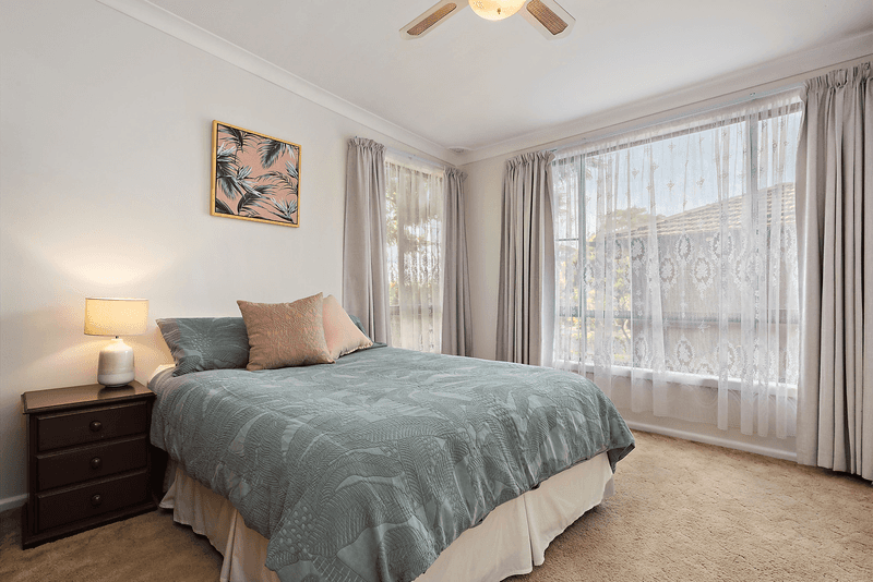 64 Wollybutt Road, Engadine, NSW 2233