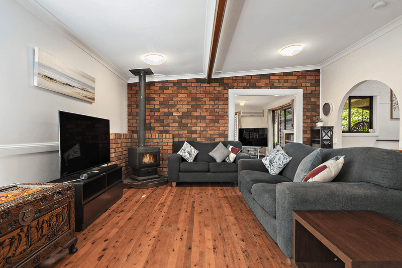 64 Wollybutt Road, Engadine, NSW 2233