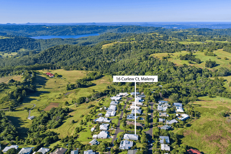 16 Curlew Court, MALENY, QLD 4552