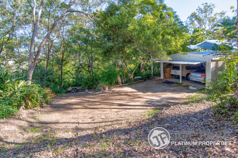 15 HELENSVALE ROAD, HELENSVALE, QLD 4212