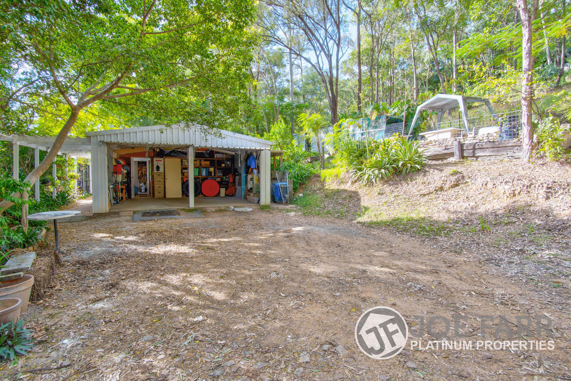 15 HELENSVALE ROAD, HELENSVALE, QLD 4212