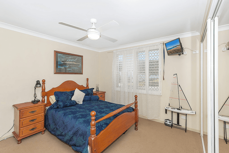 18 Macquarie Road, FENNELL BAY, NSW 2283