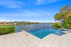 11 Westlake Court, HELENSVALE, QLD 4212