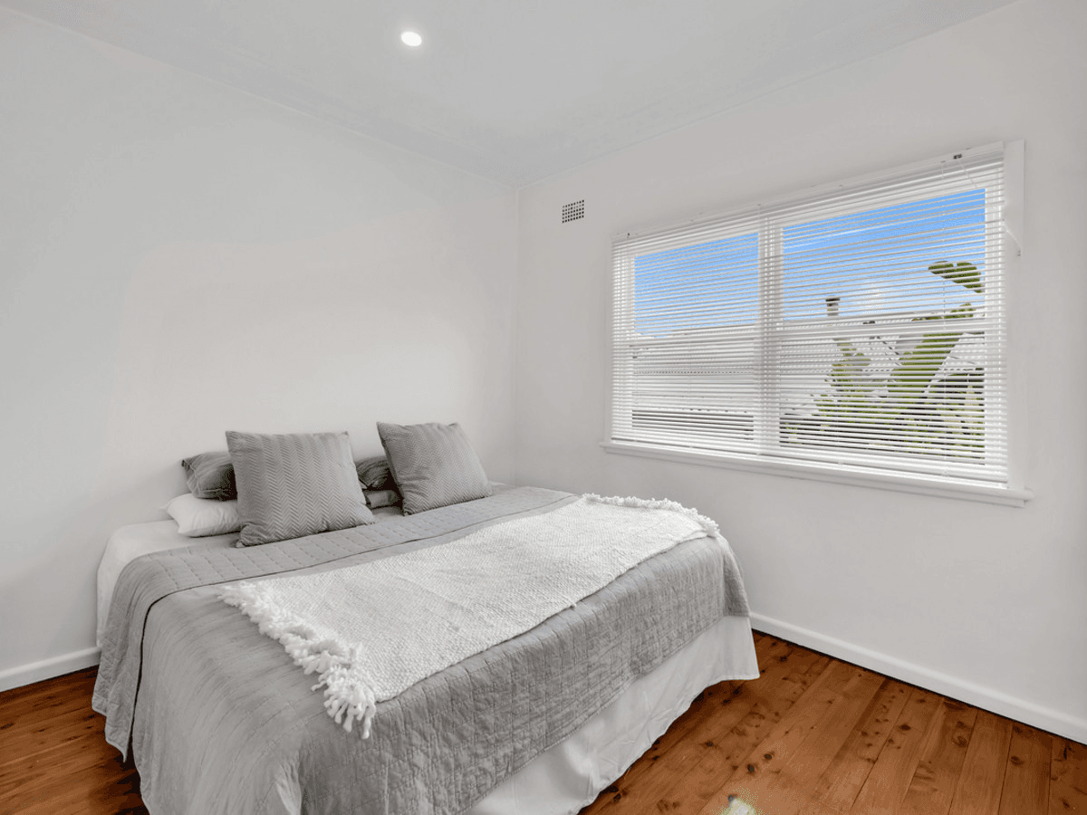 134 Narrabeen Park Parade, MONA VALE, NSW 2103