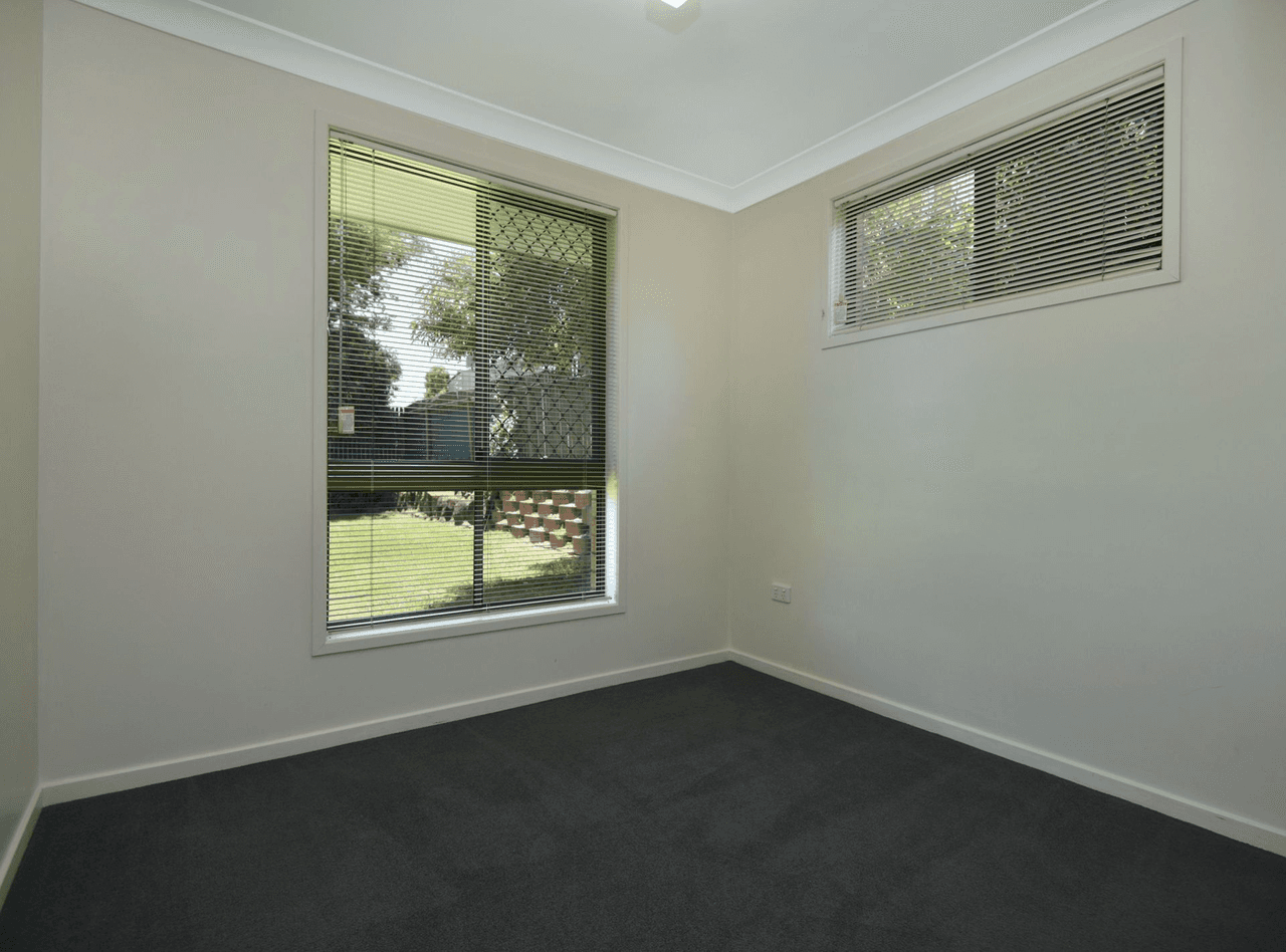 27 Banksia Street, Newtown, QLD 4350