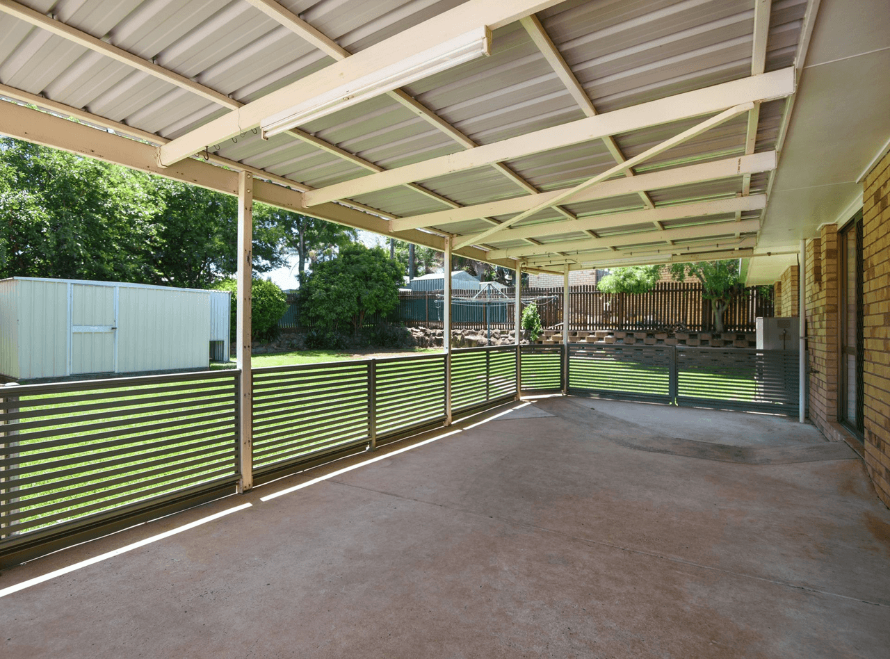 27 Banksia Street, Newtown, QLD 4350