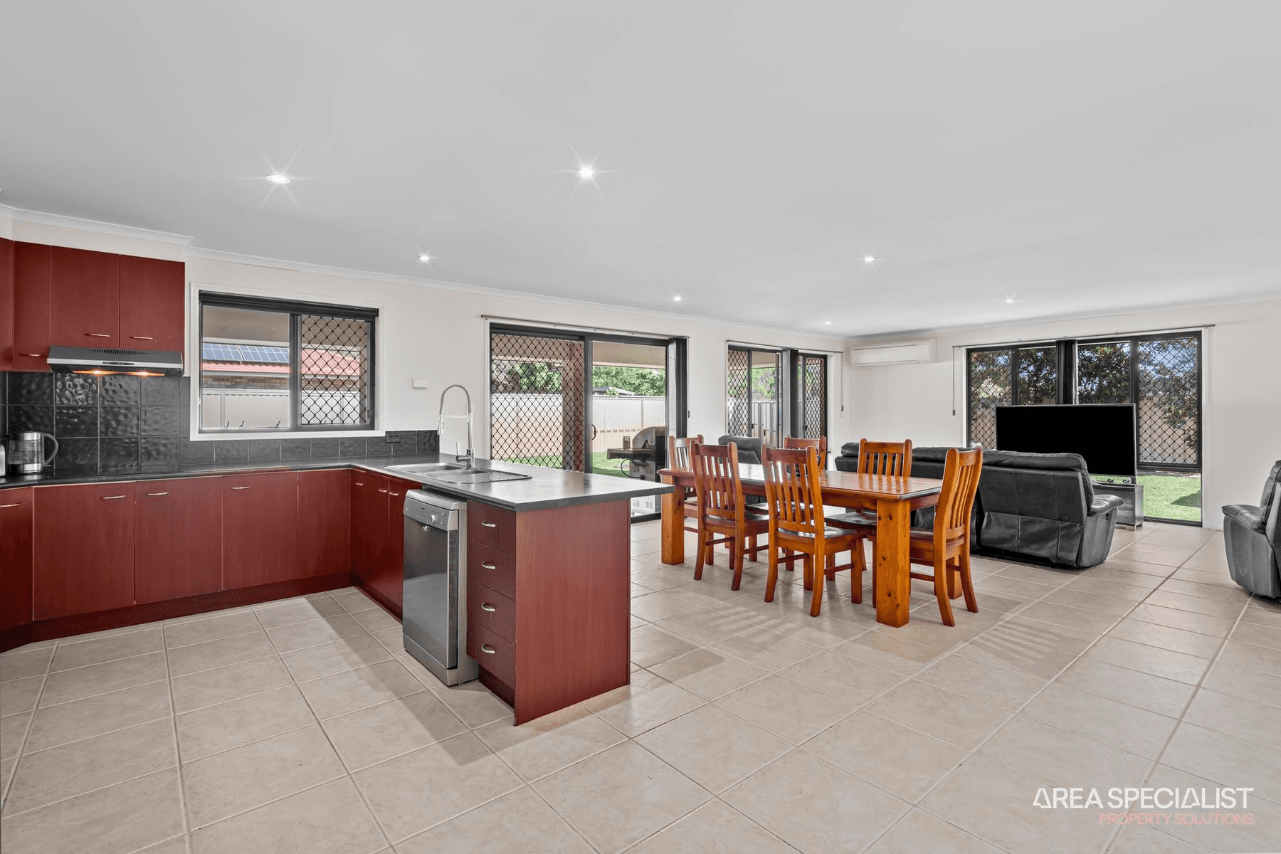 7 Heron Place, Jacobs Well, QLD 4208