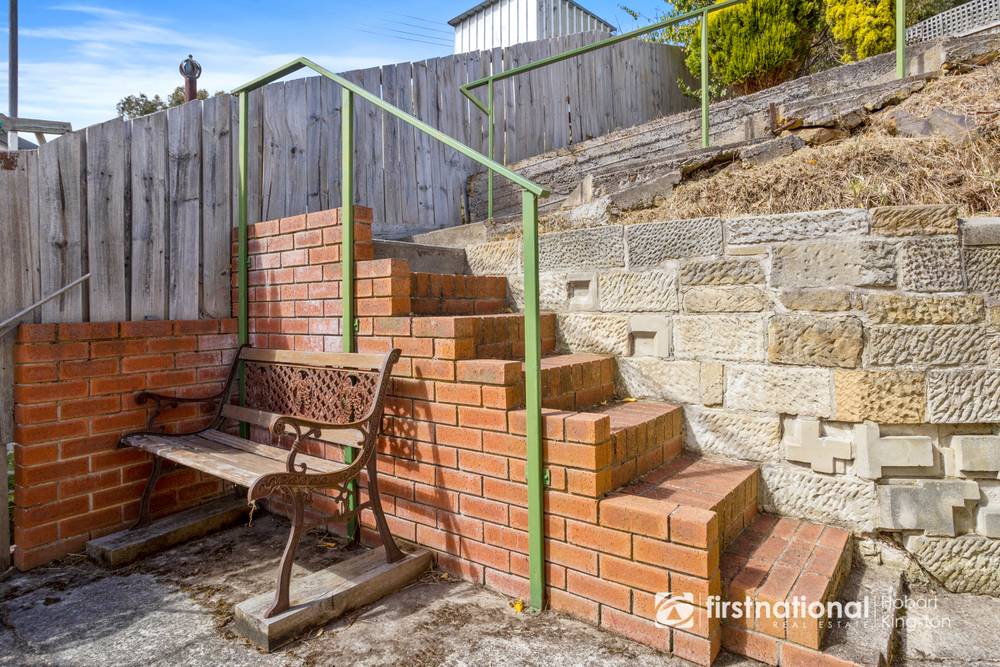14 Salvator Road, WEST HOBART, TAS 7000