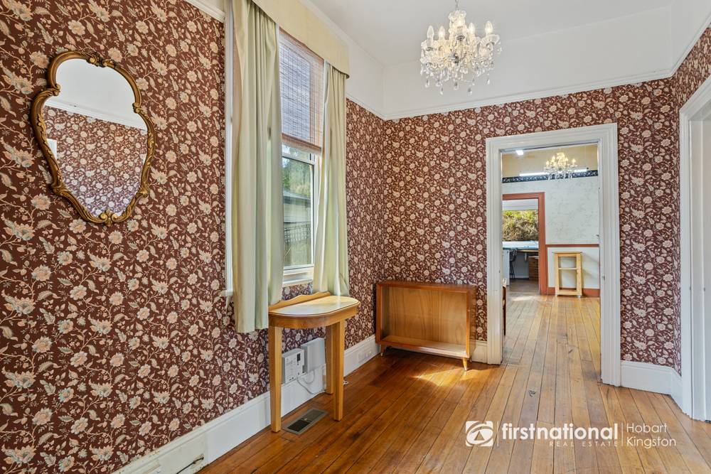 14 Salvator Road, WEST HOBART, TAS 7000