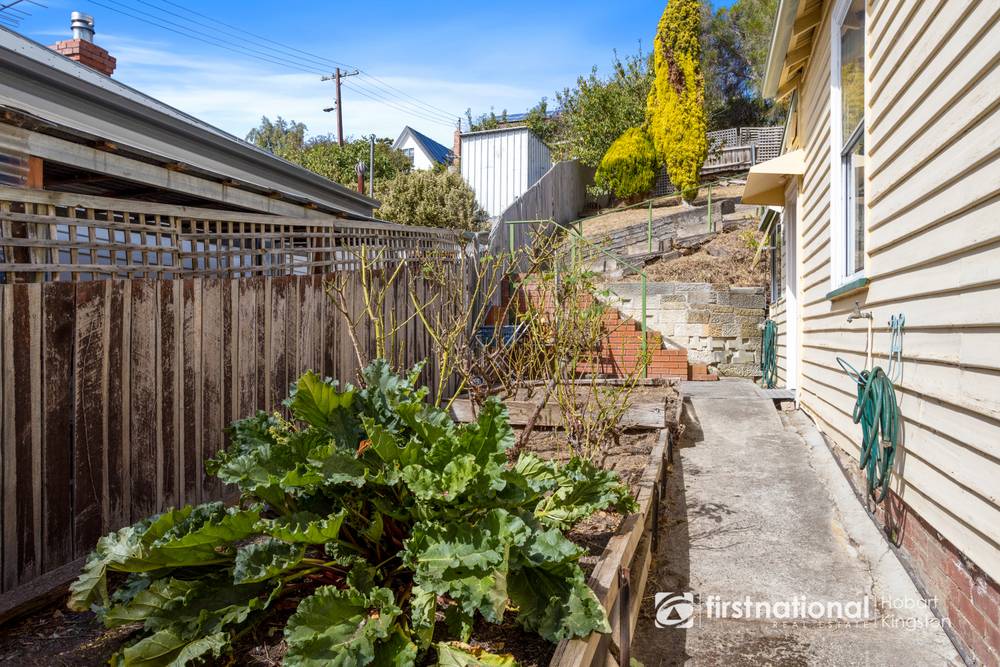 14 Salvator Road, WEST HOBART, TAS 7000