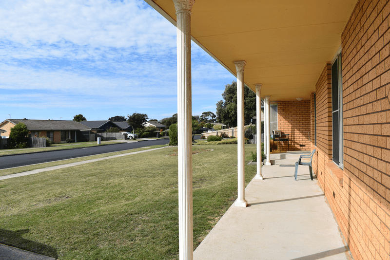 48 Leighlands Avenue, ULVERSTONE, TAS 7315