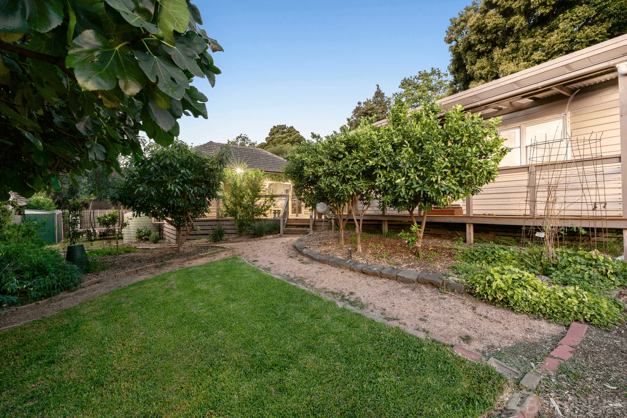 18 Valda Avenue, Ringwood East, VIC 3135