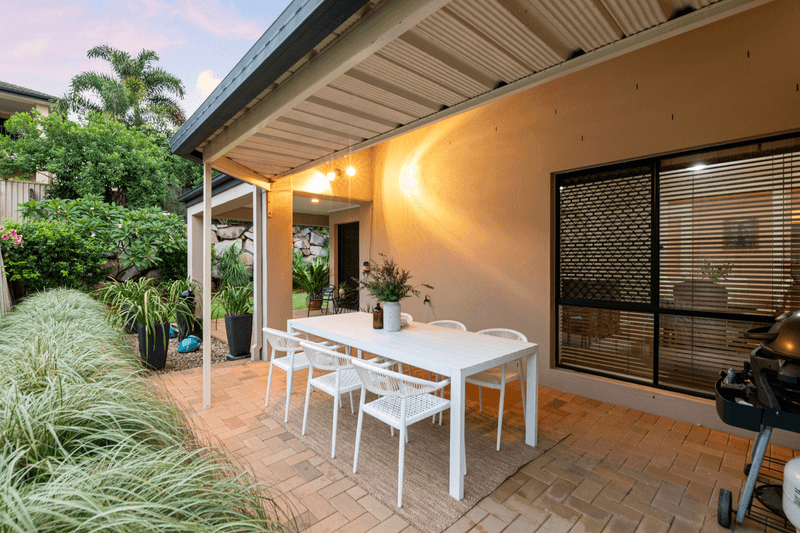 8 Lachine Place, Mansfield, QLD 4122