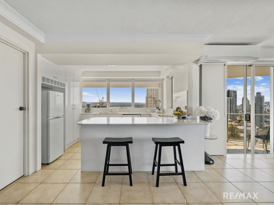 51/67 Broadbeach Boulevard, BROADBEACH, QLD 4218