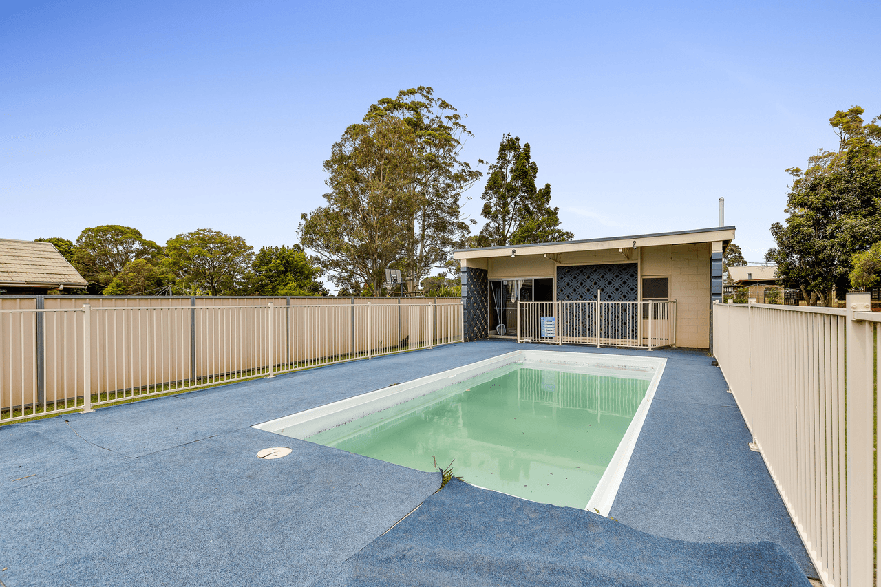 20 Cathro Street, ROCKVILLE, QLD 4350