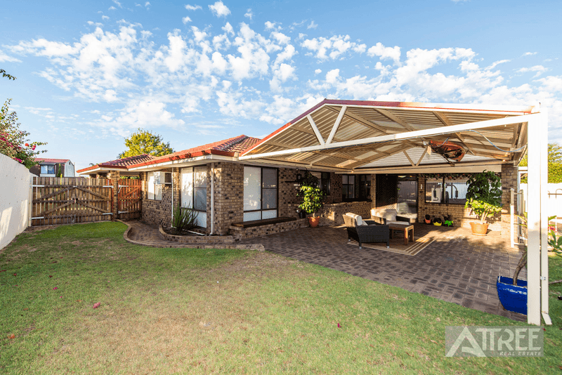 12 Parkway Road, THORNLIE, WA 6108