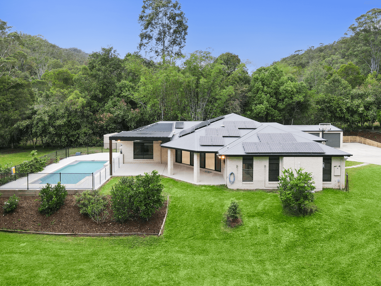 11 Coach View Place, NINDERRY, QLD 4561