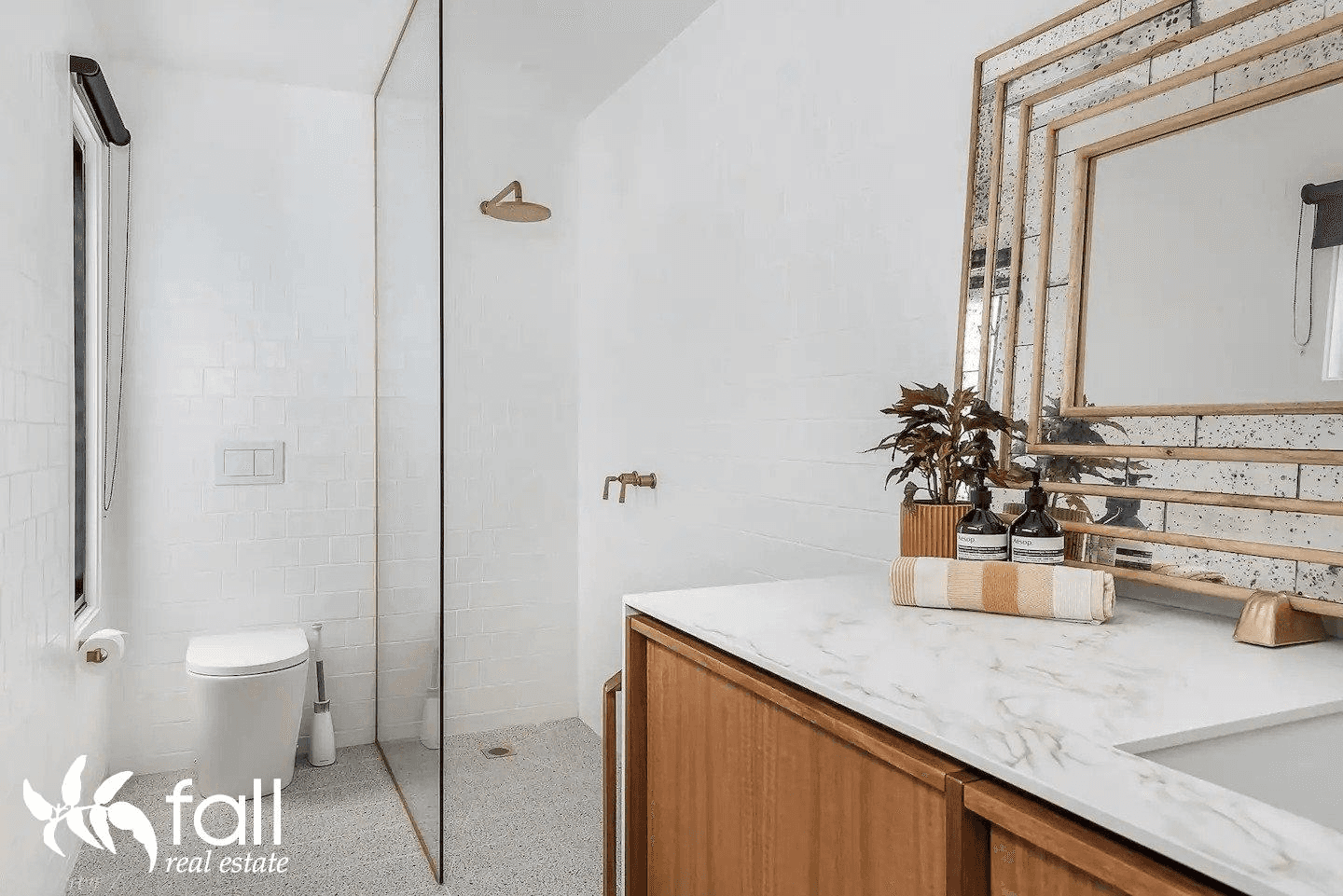 28a Frederick Henry Parade, CREMORNE, TAS 7024