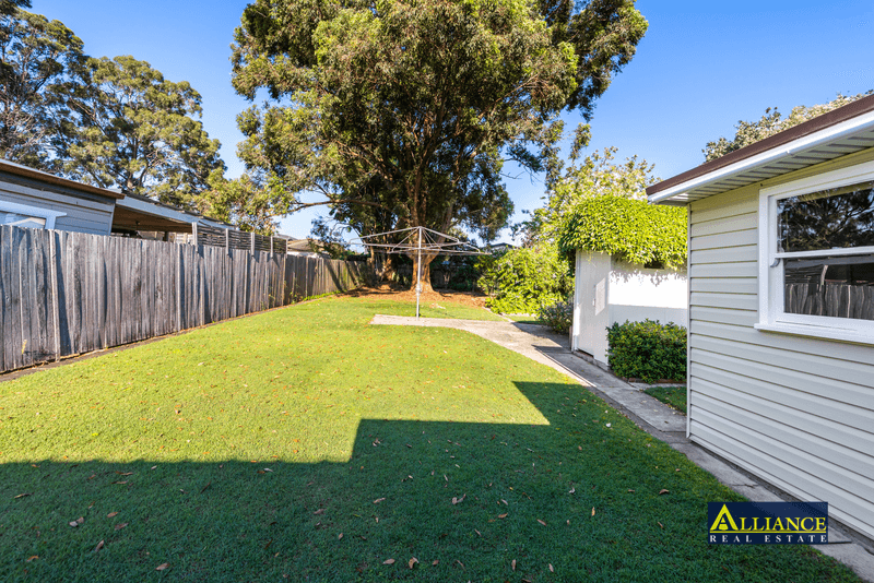 599 Henry Lawson Drive, East Hills, NSW 2213