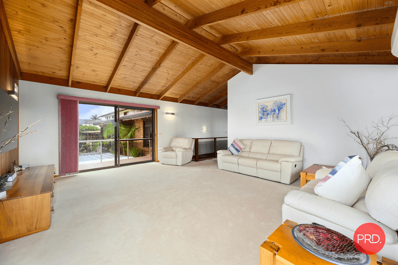 22 Woodhouse Road, MOONEE BEACH, NSW 2450