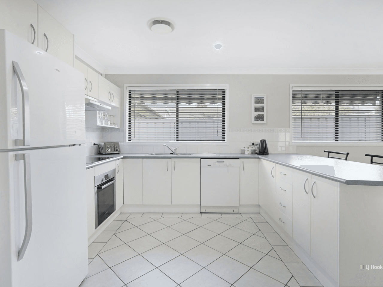 9 Durnford Place, ST GEORGES BASIN, NSW 2540