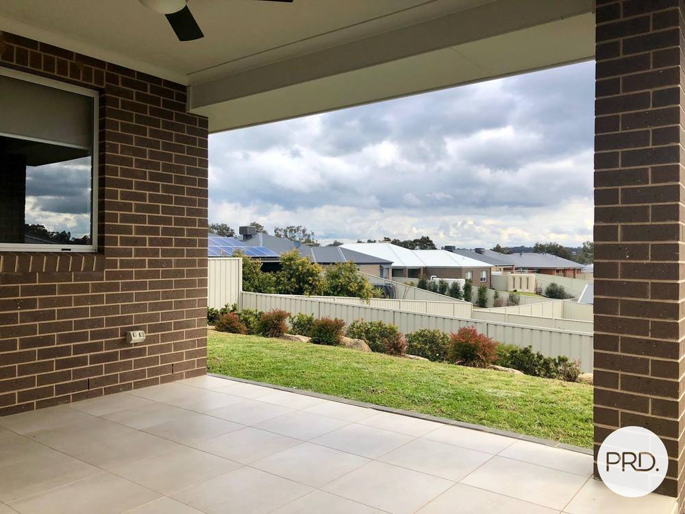 43 Felstead Circuit, THURGOONA, NSW 2640